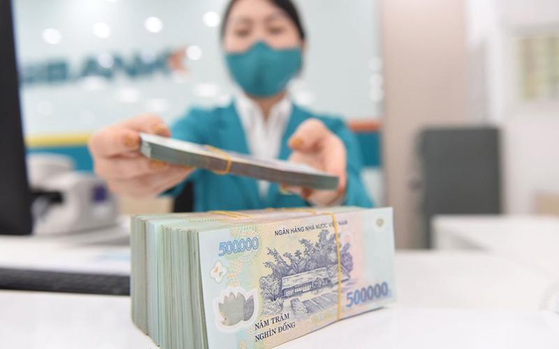 Hạ lãi suất điều hành, câu chuyện với các doanh nghiệp nhỏ và vừa