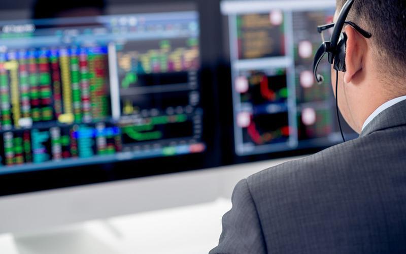 Tự doanh công ty chứng khoán “đi ngược” thị trường