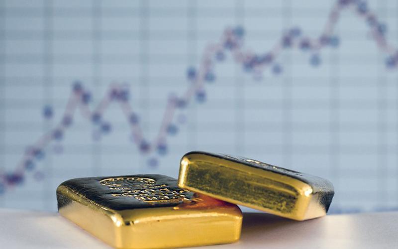 Thế giới bung tiền, cửa sáng cho giá vàng